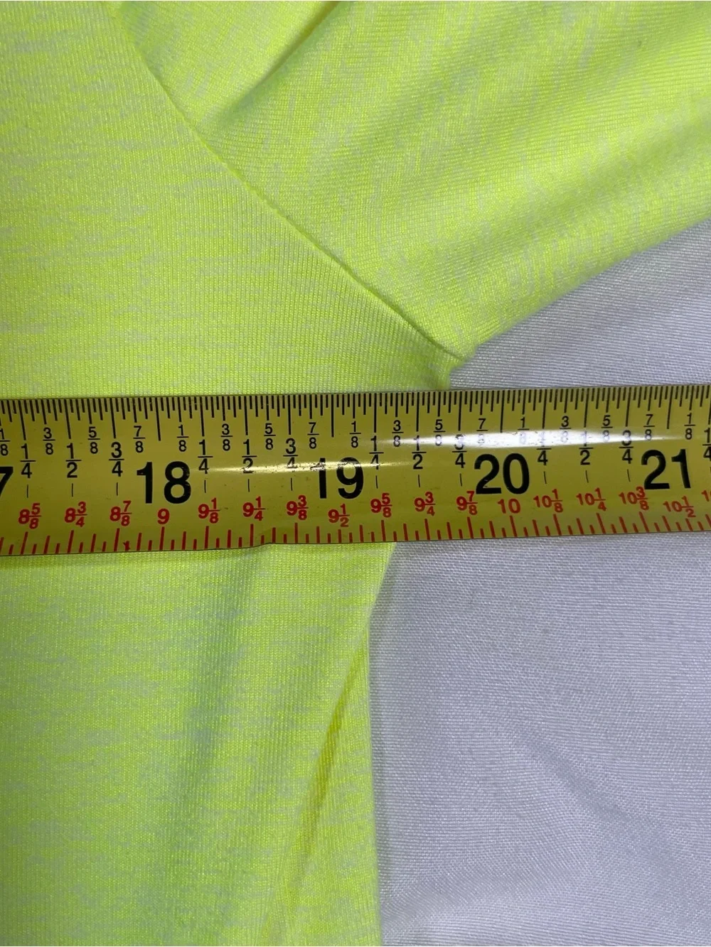 ✨ Nike Dri-FIT Running Quarter-Zip Pullover | Women’s Medium | Volt Neon Yellow - Picture 7 of 10